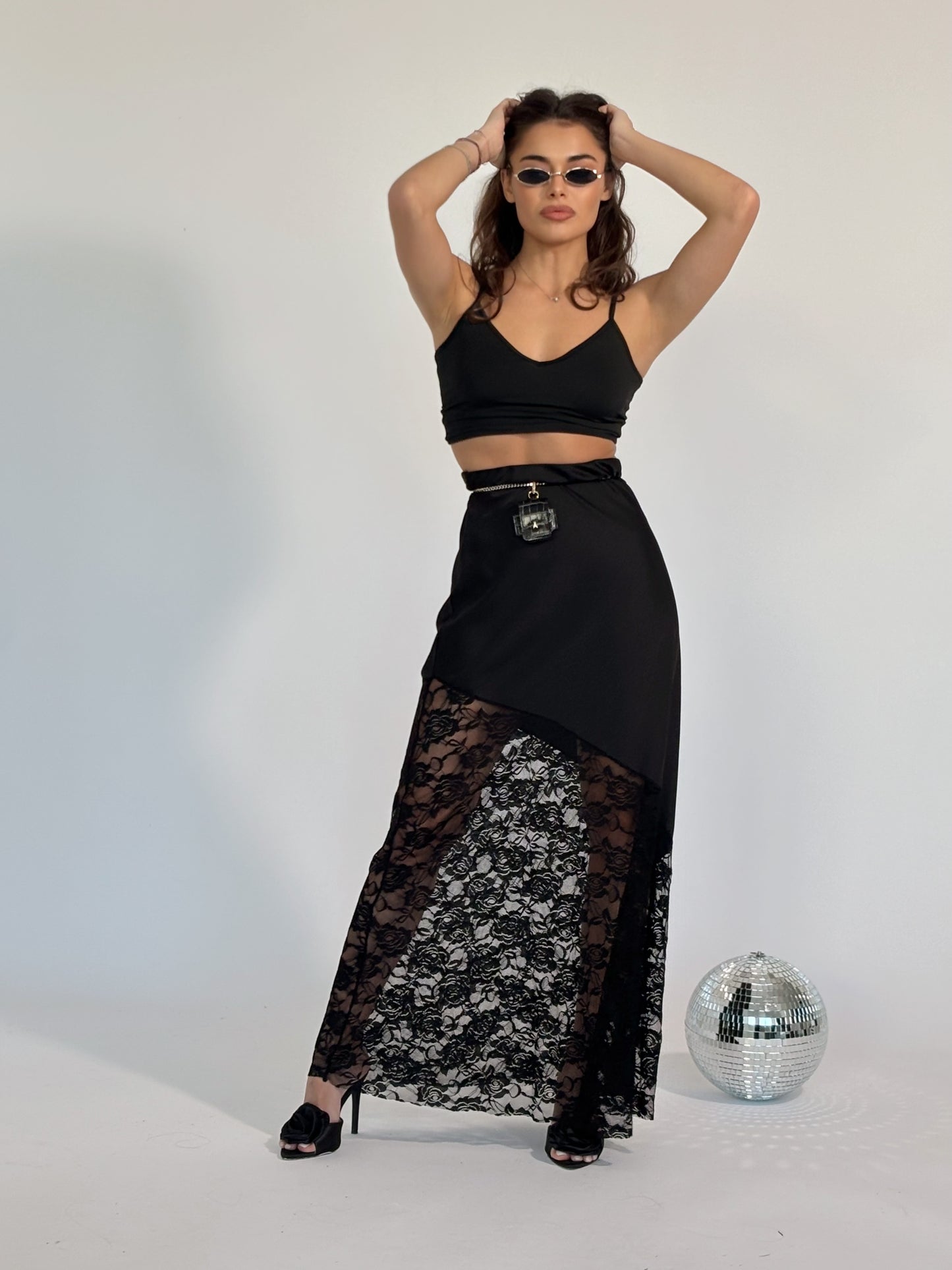 Сатенена пола с дантела Mocha