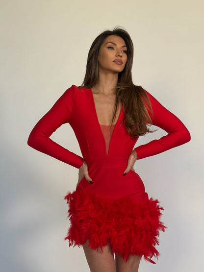 Бандажна рокля Lovita с пера