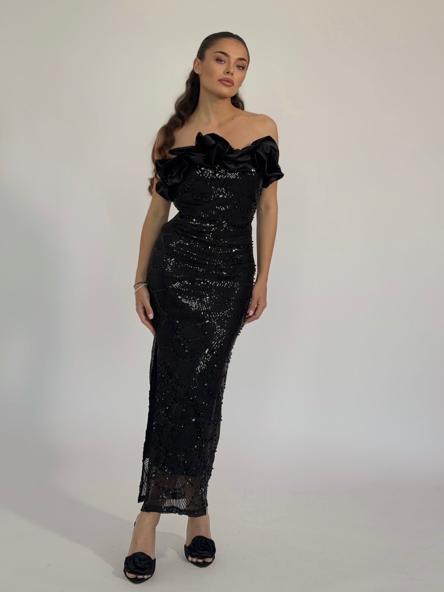 Рокля Arielle с пайети и харбали