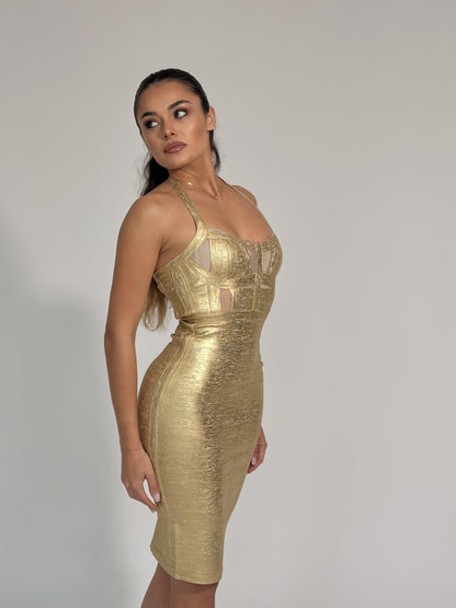 Бандажна рокля Carollina с лъскав ефект