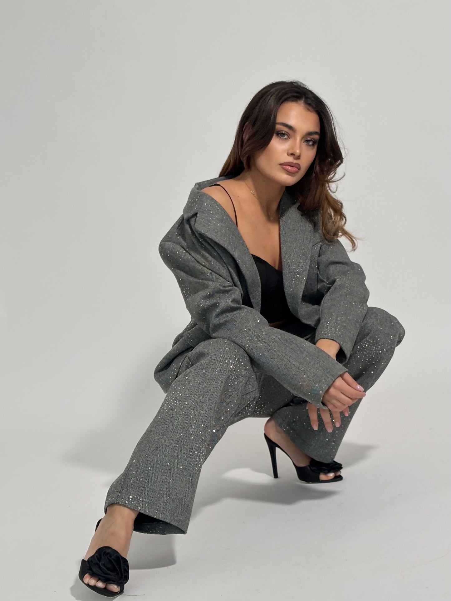 Костюм Viola с камъни и вълна