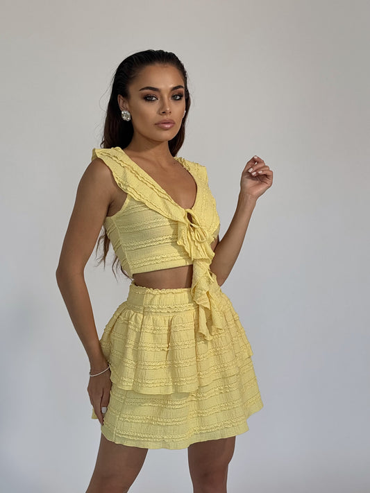 Belinda set
