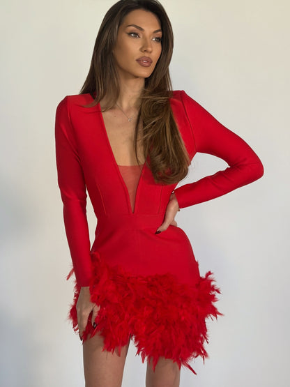 Бандажна рокля Lovita с пера