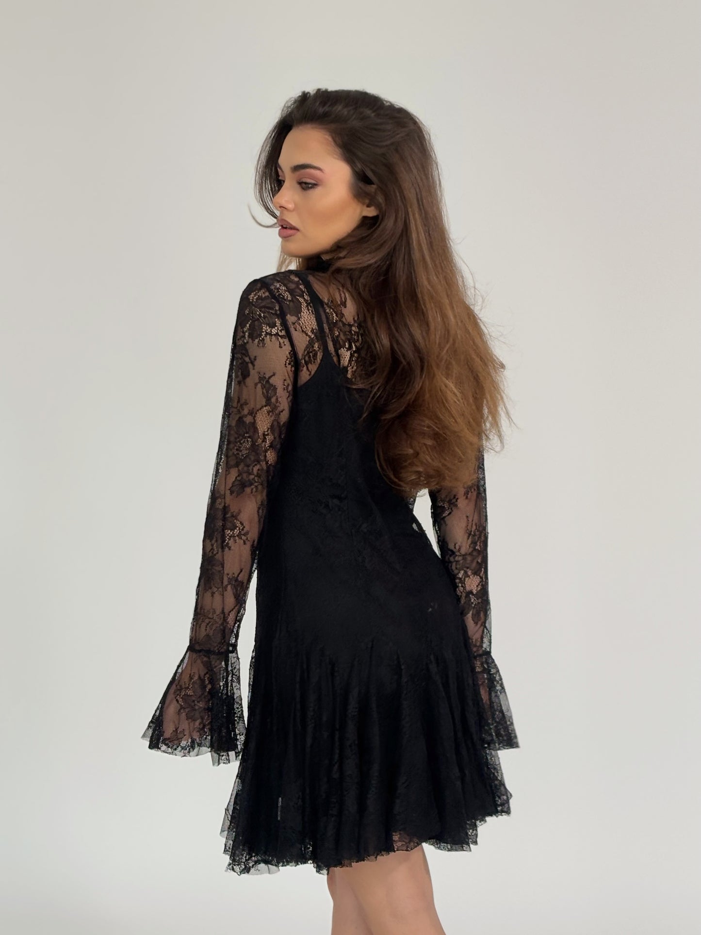 Дантелена рокля Talina