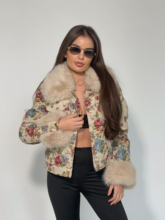 Яке Stellita с бродерия и пух