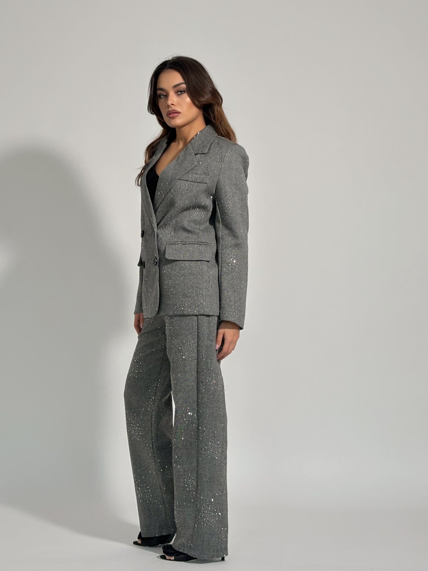 Костюм Viola с камъни и вълна