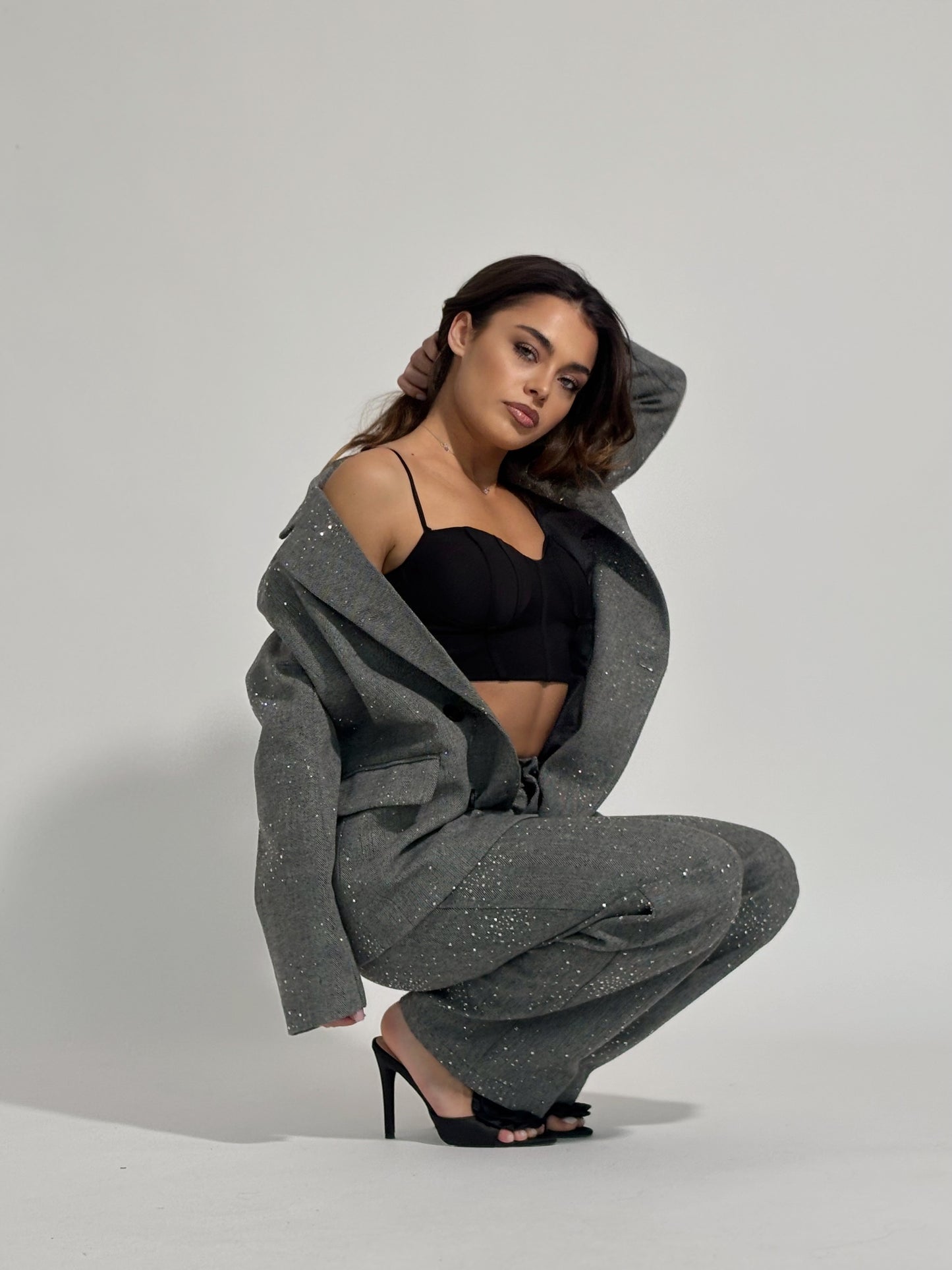 Костюм Viola с камъни и вълна