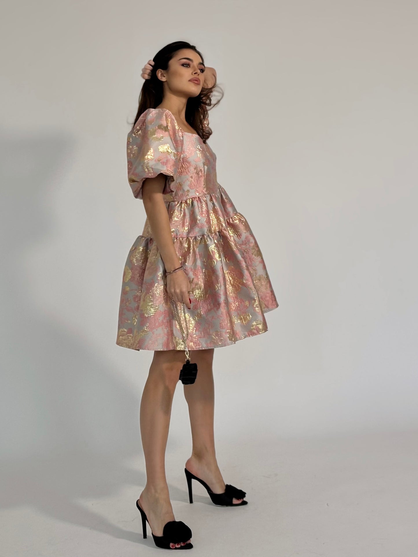 Glamour dress with gold effect