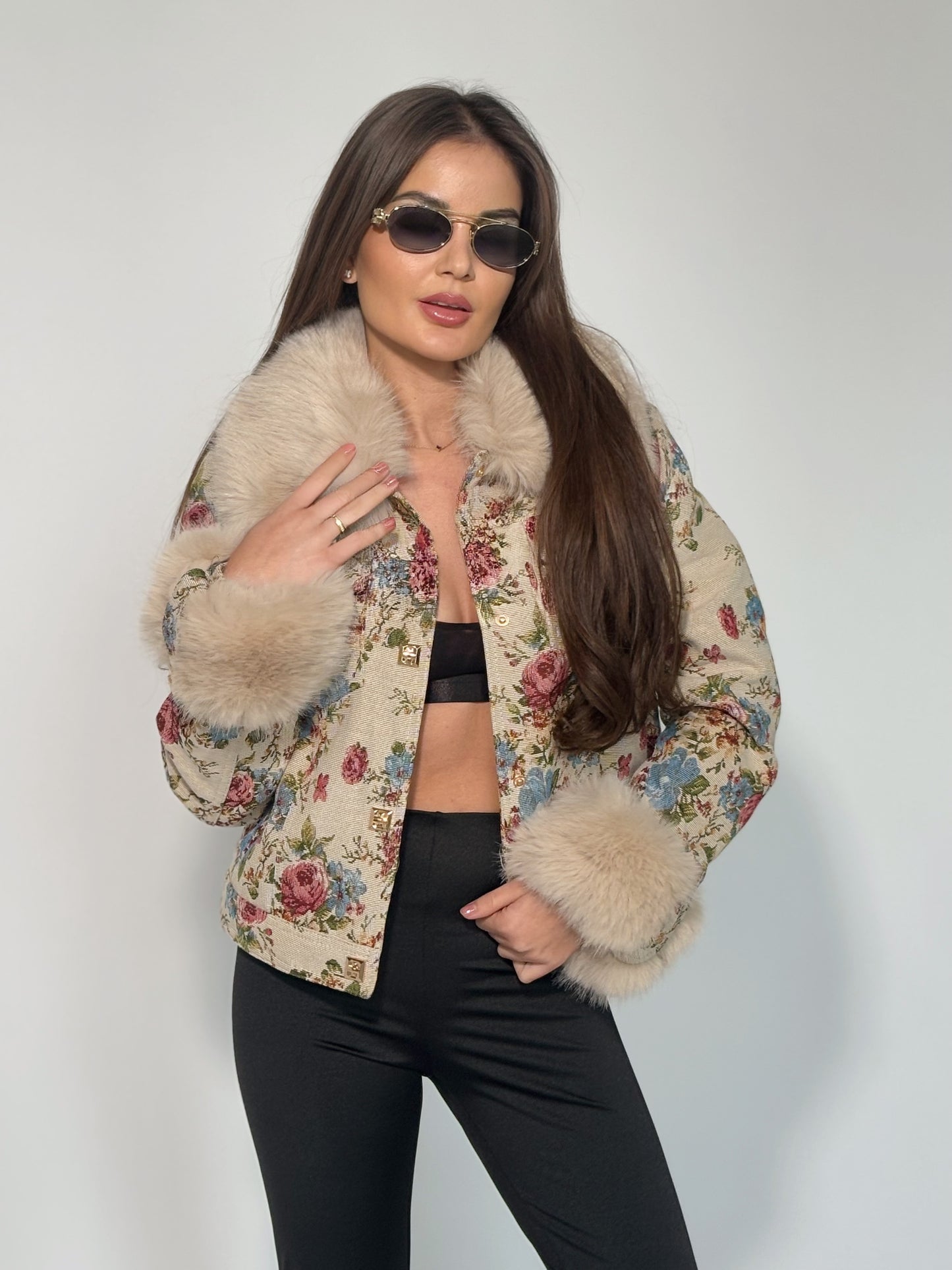 Яке Stellita с бродерия и пух