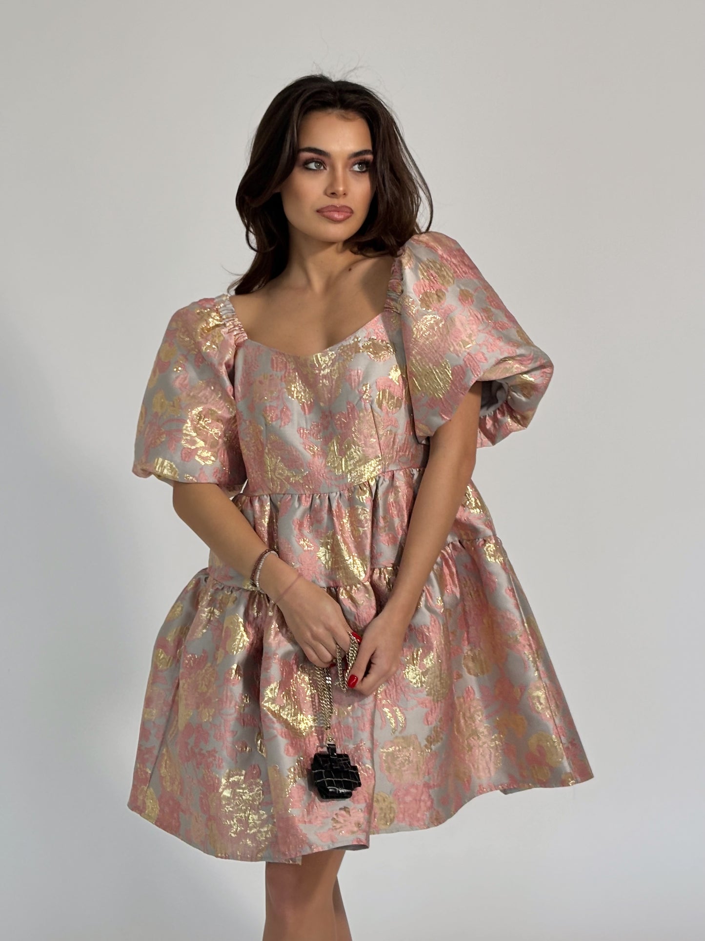 Glamour dress with gold effect