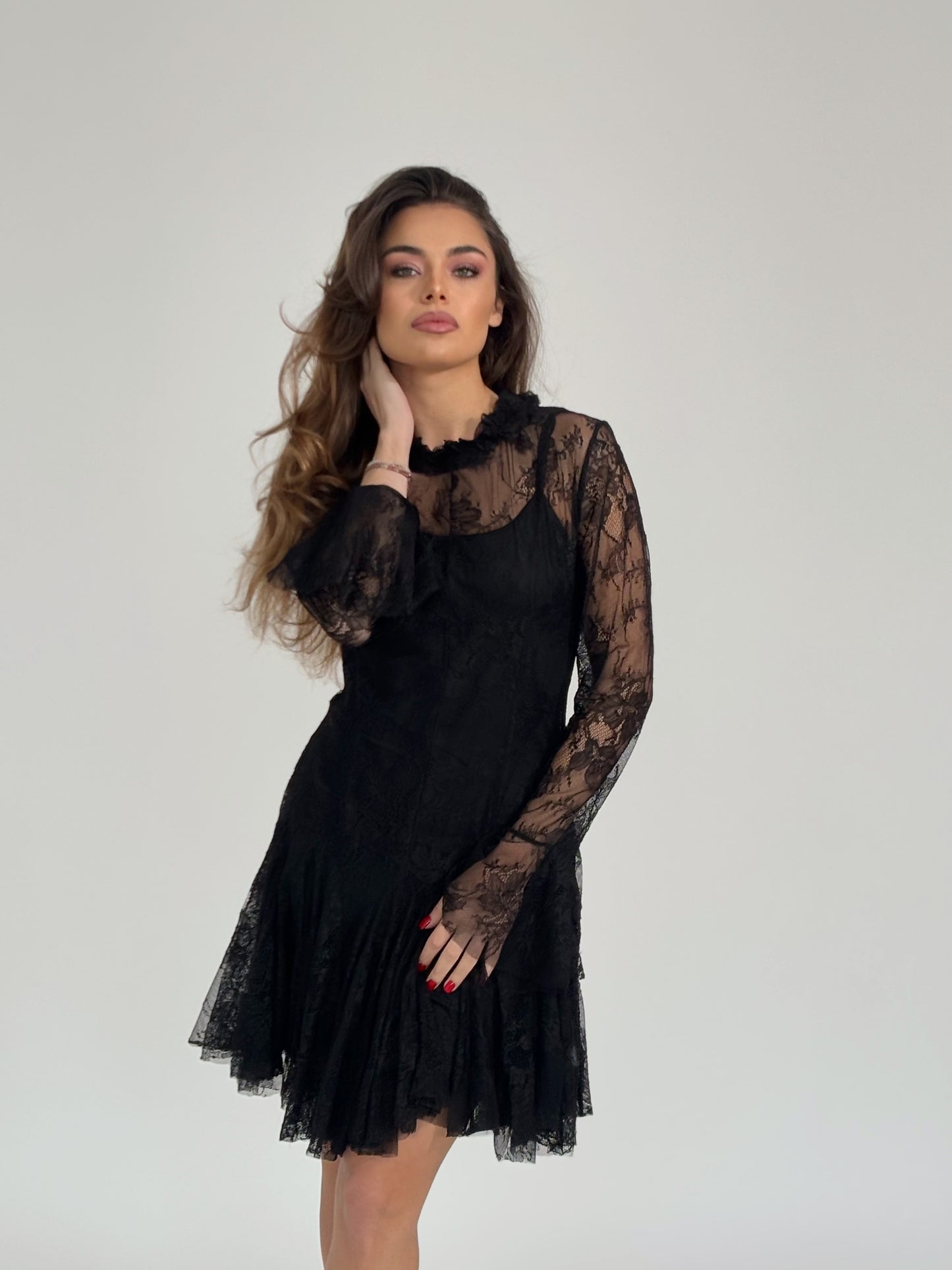 Дантелена рокля Talina