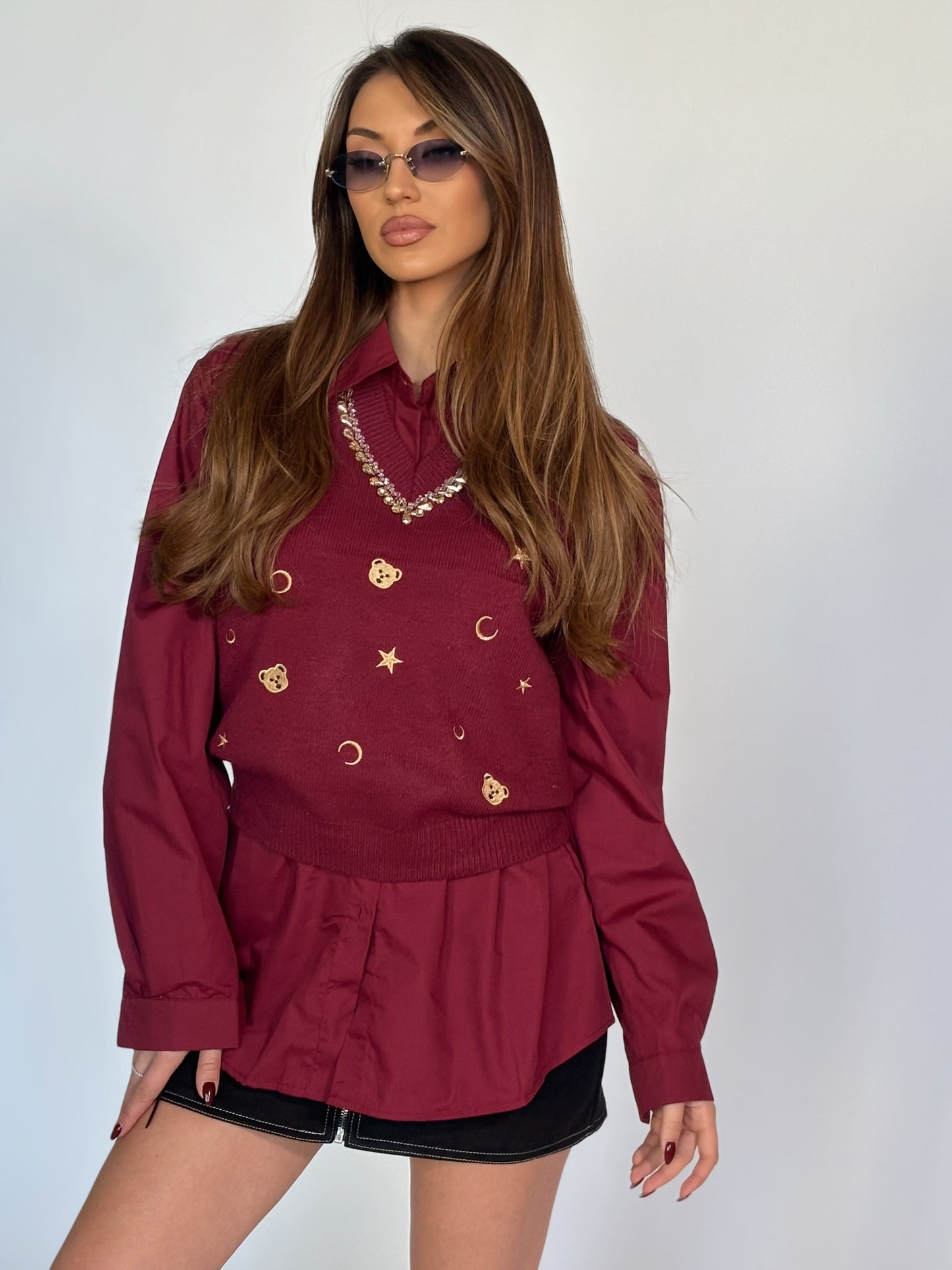 Пуловер без ръкави Beata с мечета и камъни