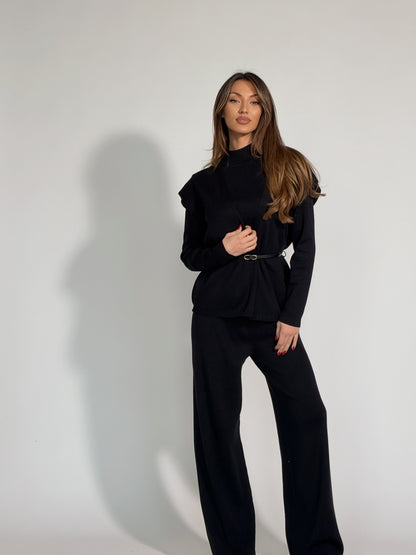 Комплект Leila от три части и колан