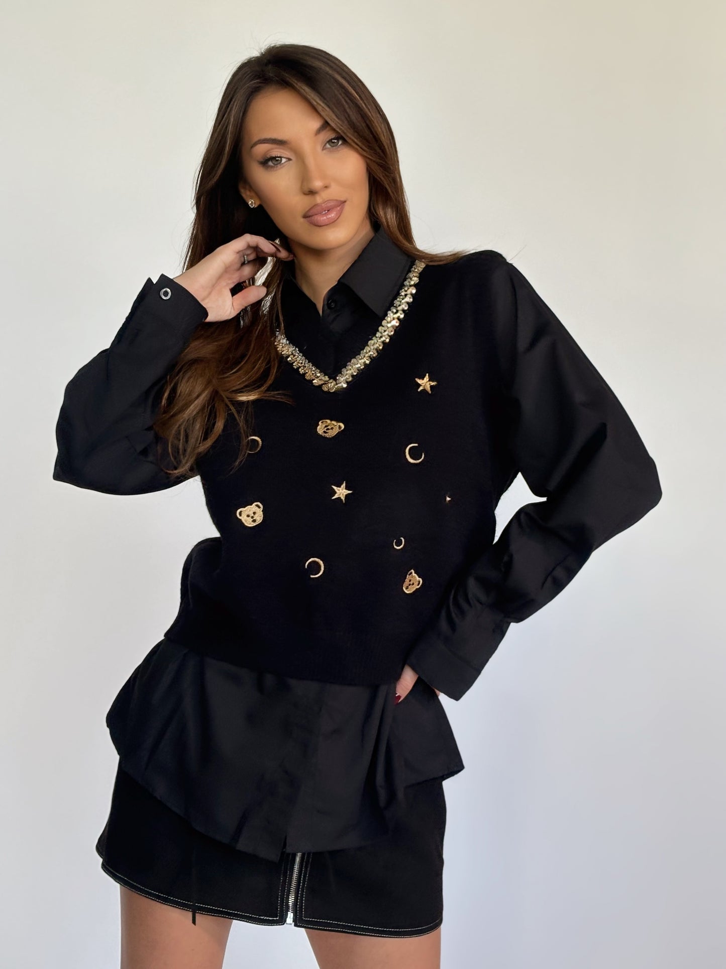 Пуловер без ръкави Beata с мечета и камъни