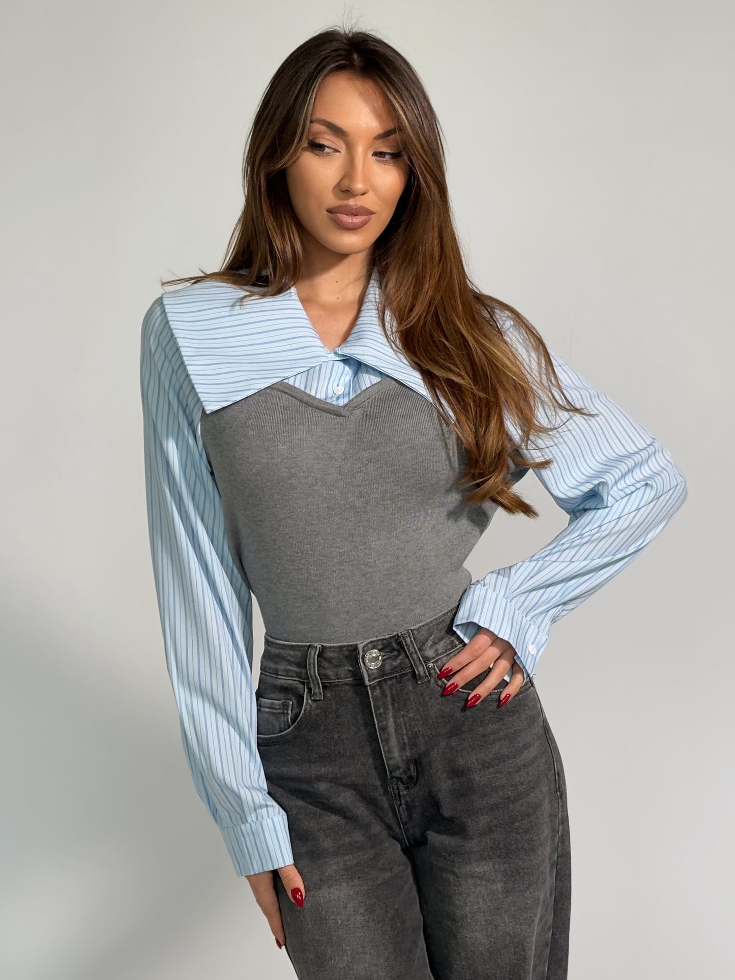 Риза с пришито бюстие Venis