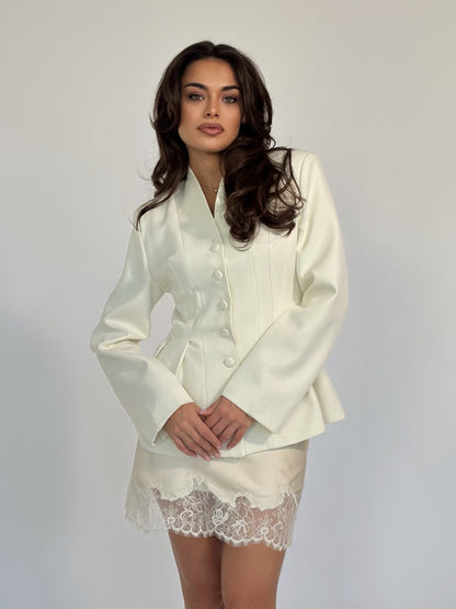 Сако Torina с вталена кройка