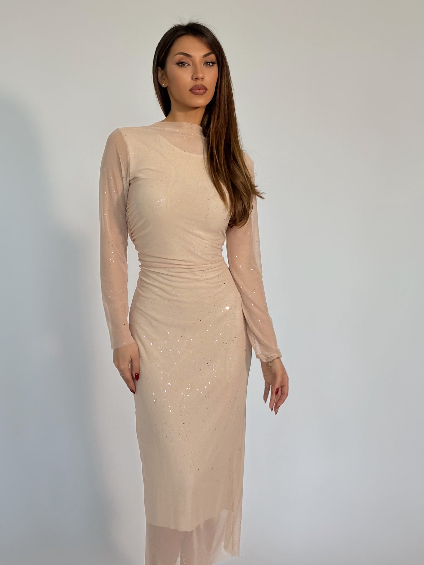 Тюлена рокля с лъскави частици Gia