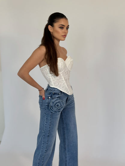 Дантелен корсет Vella с твърди чашки