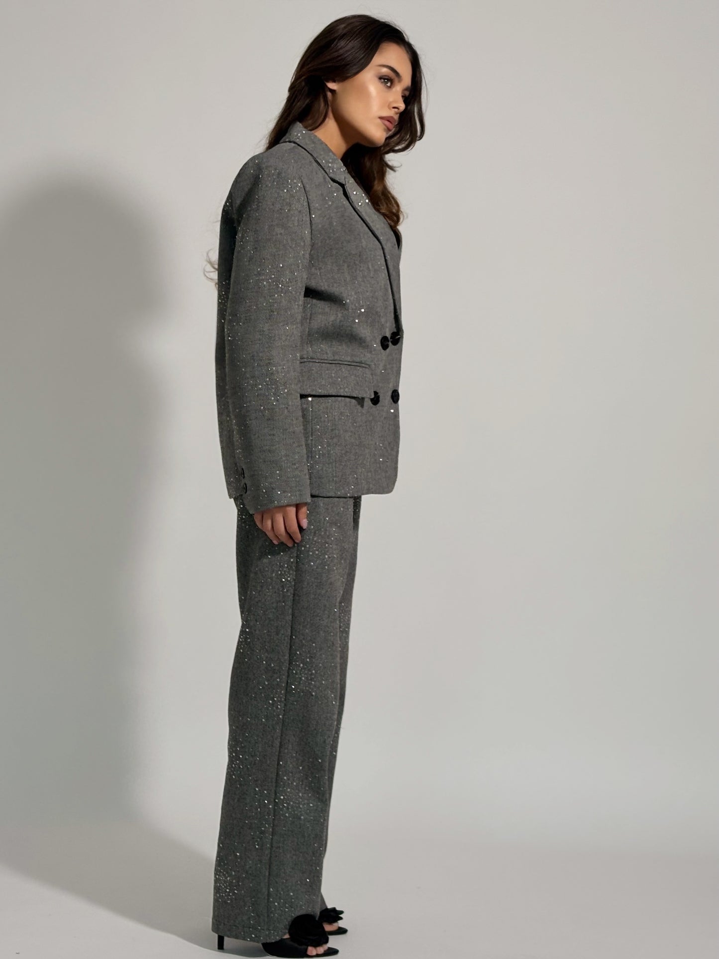 Костюм Viola с камъни и вълна