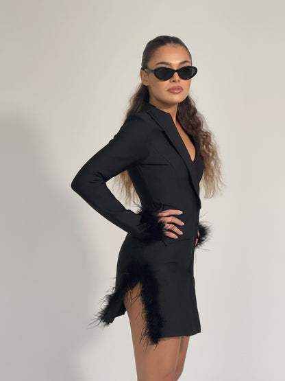 Бандажна рокля с естествени пера Scarlet