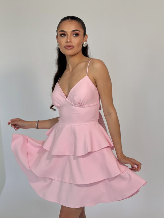 Рокля Morena с твърди чашки и панделка на гърба