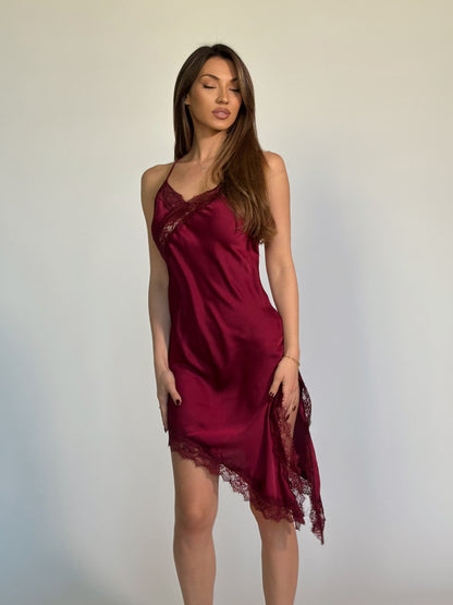 Сатенена рокля с дантела Marcilia