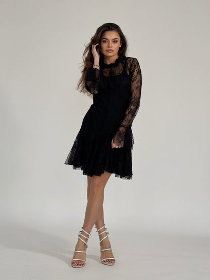 Дантелена рокля Talina