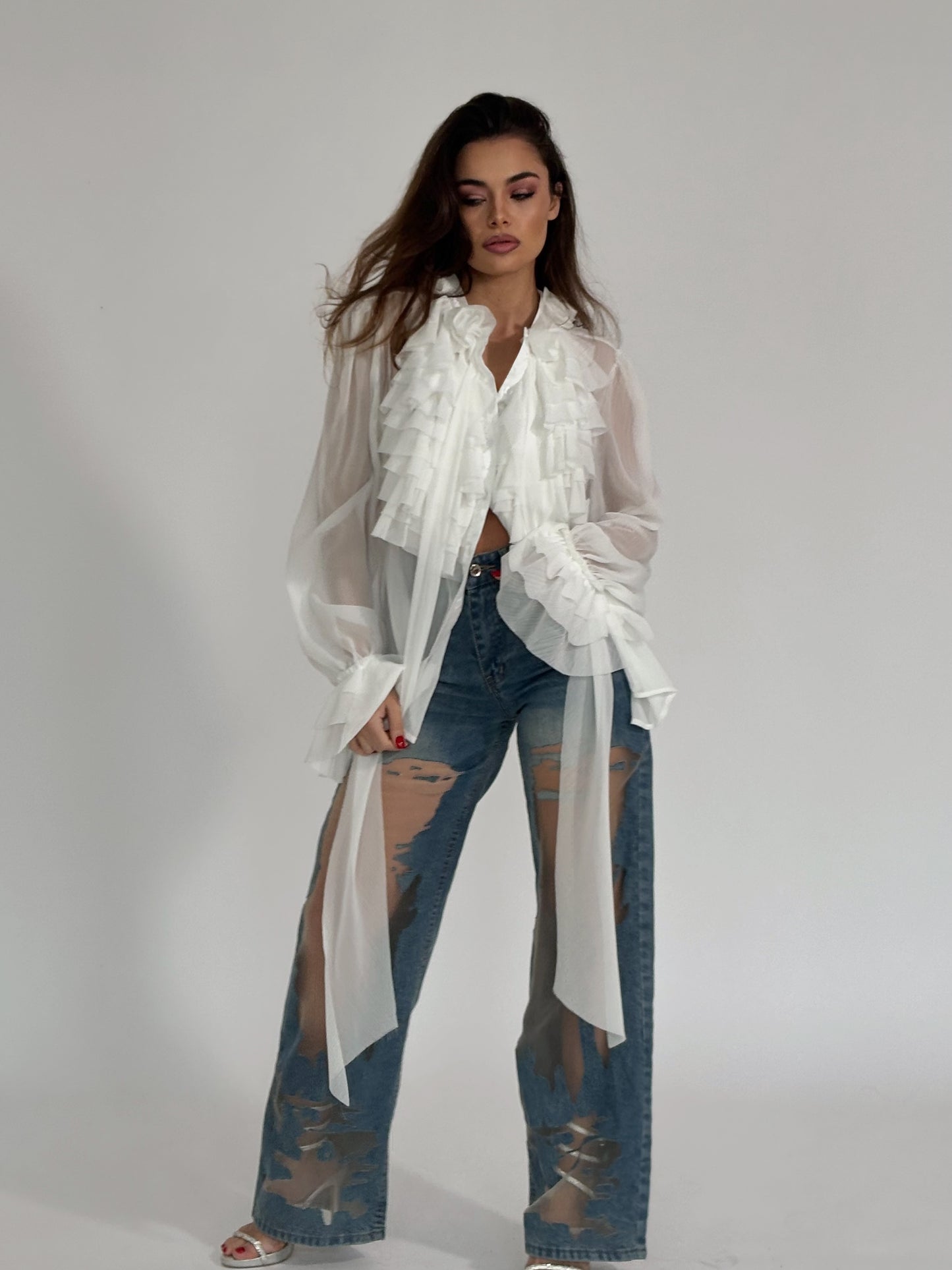 Риза Matilda с рози