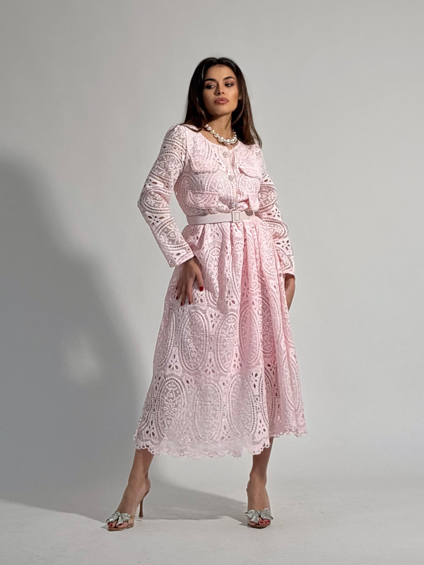 Дантелена рокля Yara