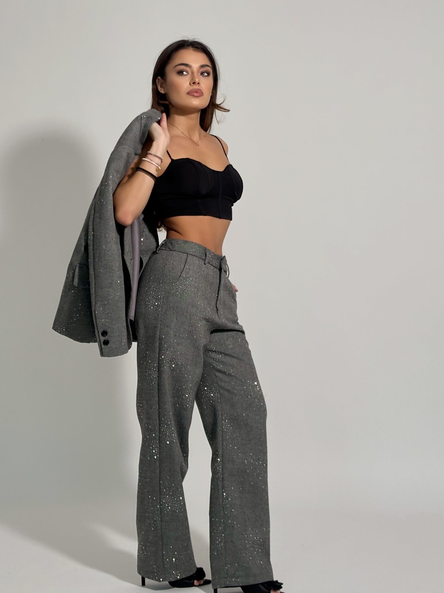 Костюм Viola с камъни и вълна