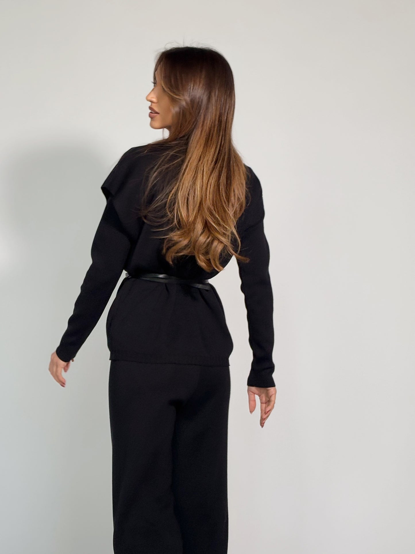 Комплект Leila от три части и колан