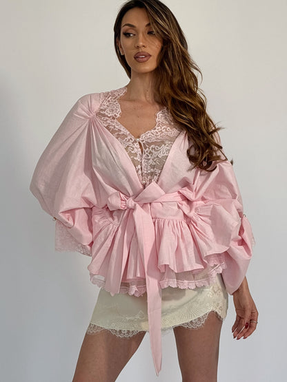 Риза с дантела и колан Folora