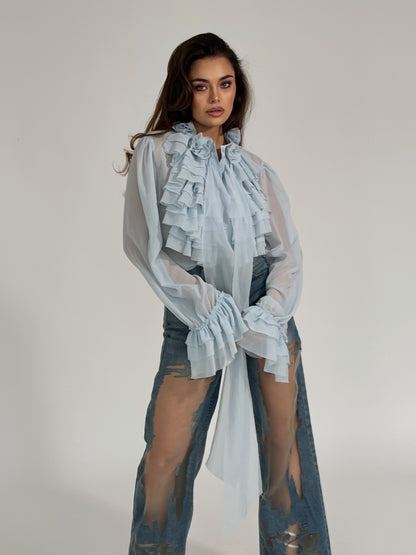 Риза Matilda с рози