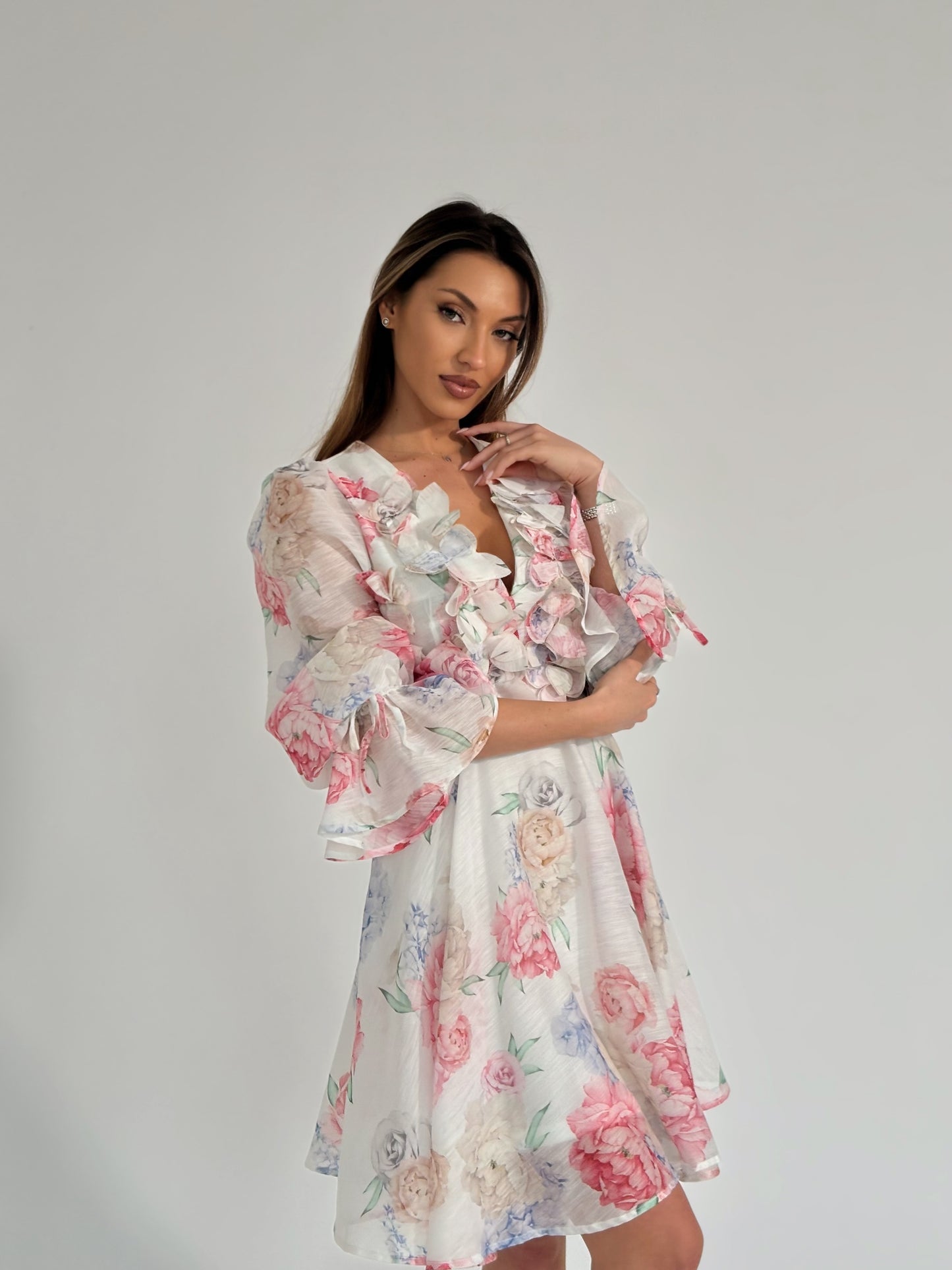 Рокля Flora с цветя