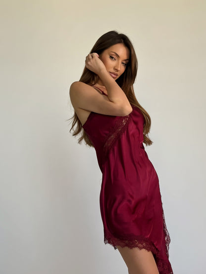 Сатенена рокля с дантела Marcilia