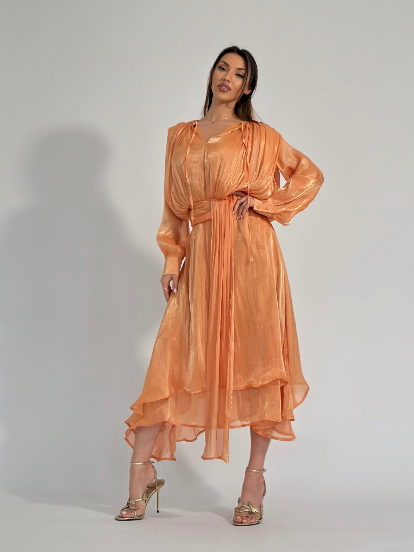 Сатенена рокля Carmella