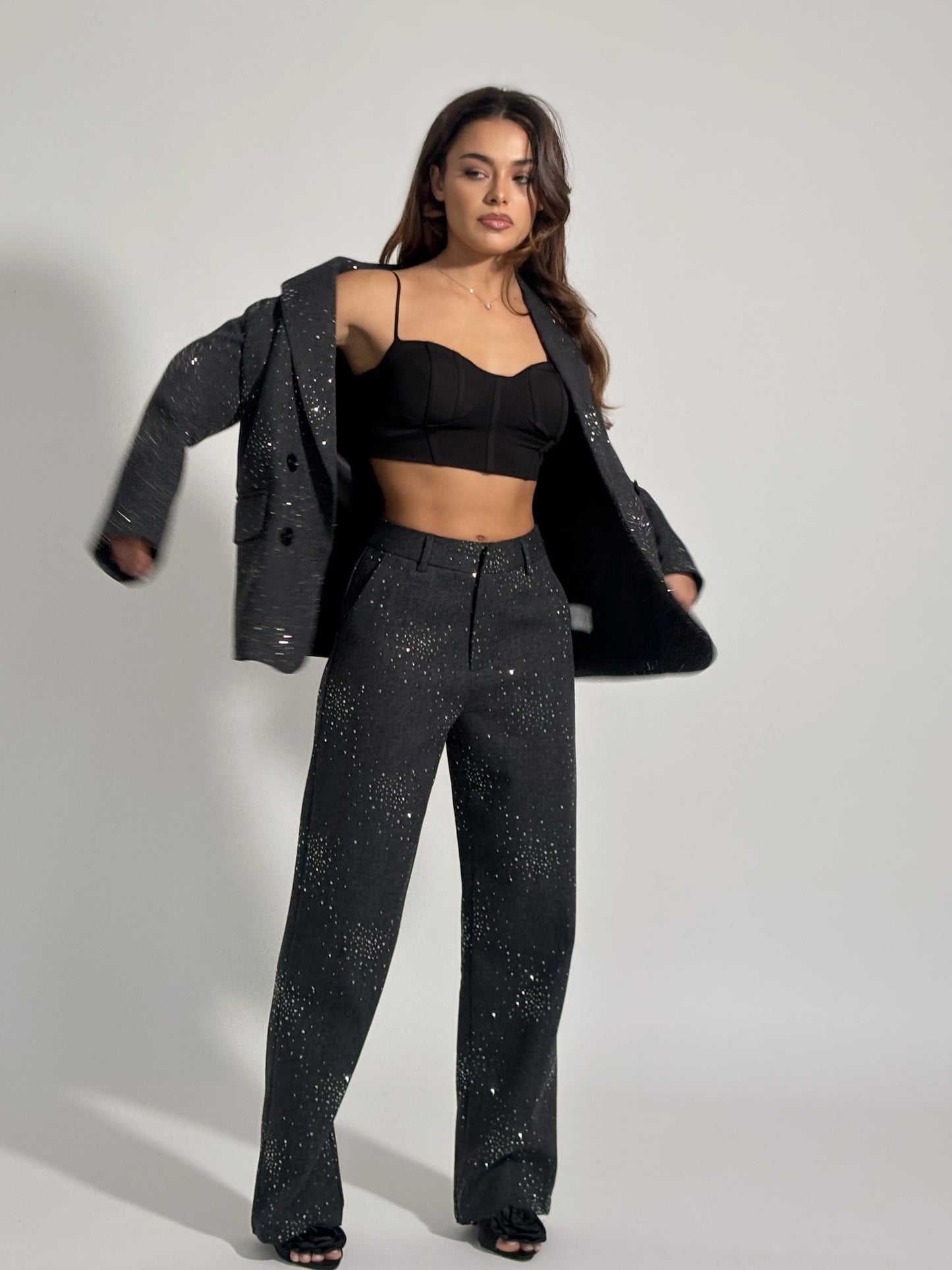 Костюм Viola с камъни и вълна