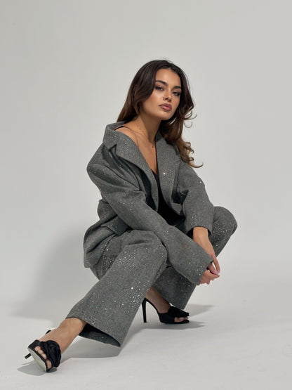 Костюм Viola с камъни и вълна