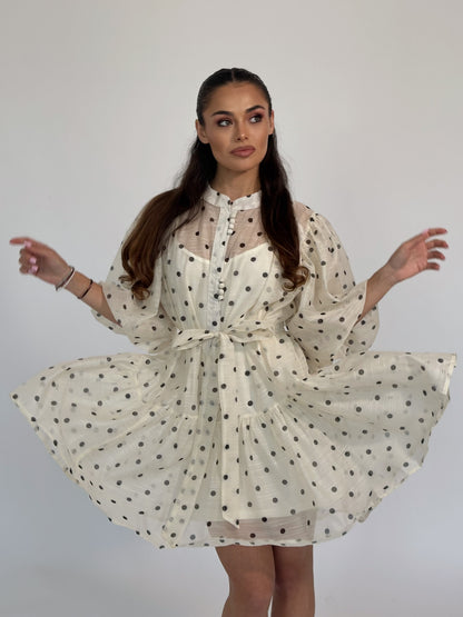 Къса рокля на точки Polka