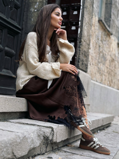 Сатенена пола Veronik с дантела