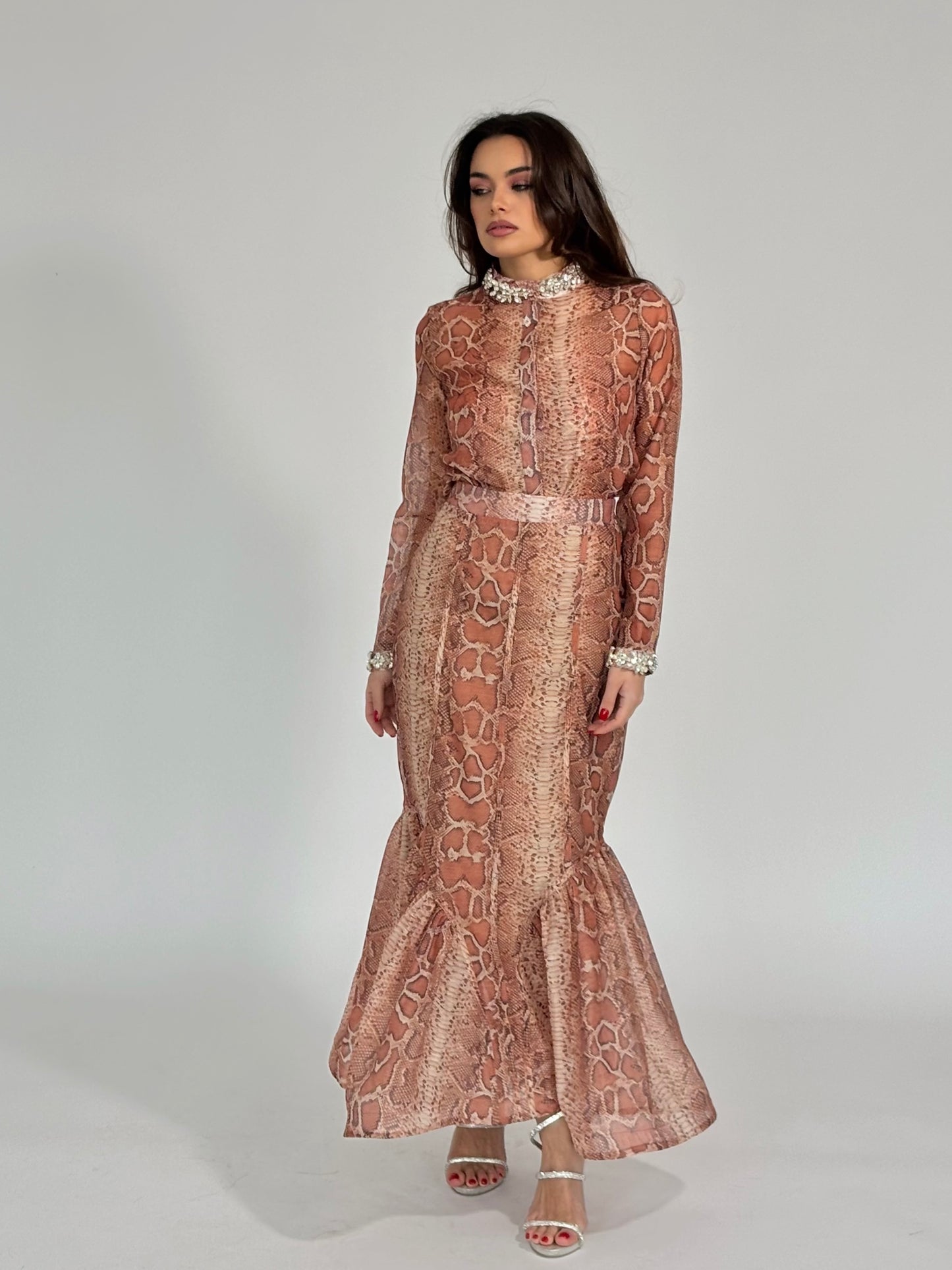 Lania set with stones