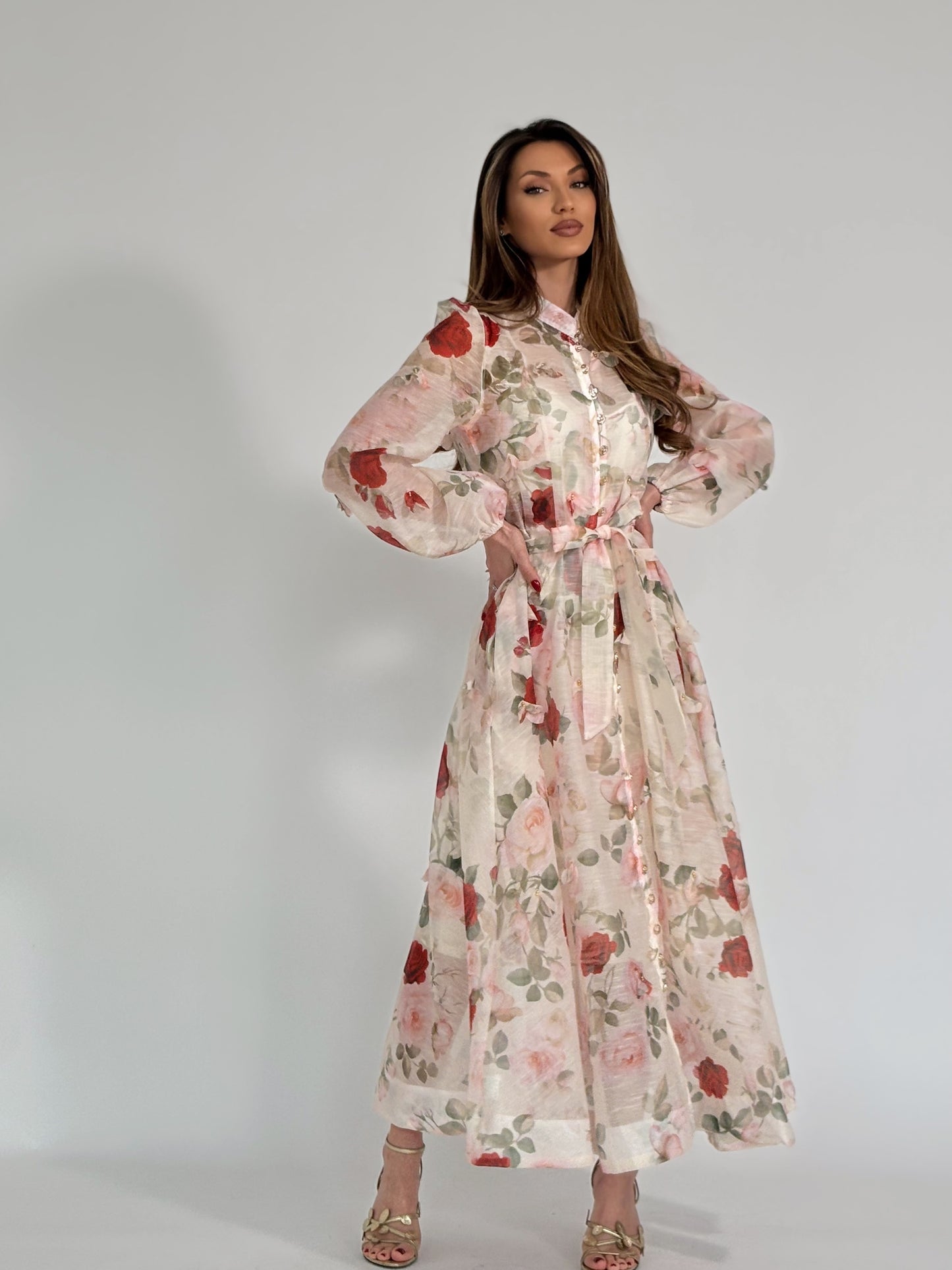 Рокля Morina на цветя с 3D елементи