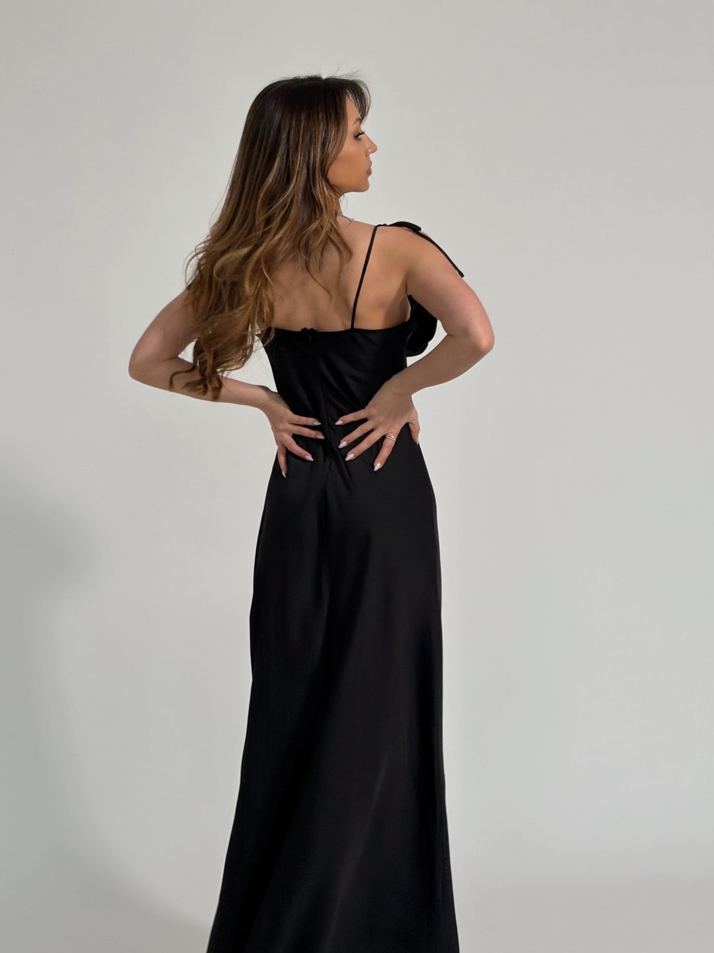 Сатенена рокля Dolchena