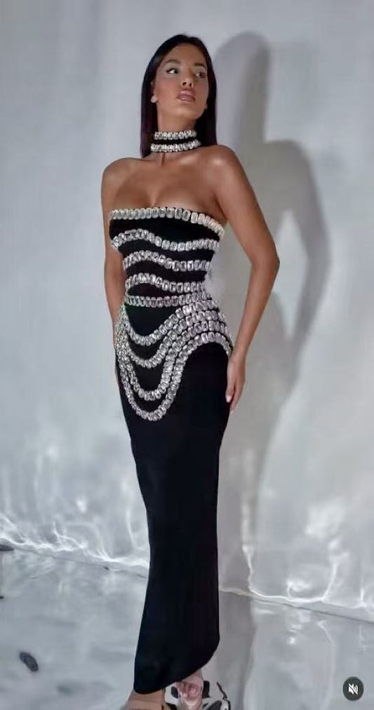 Бандажна рокля с камъни Casila