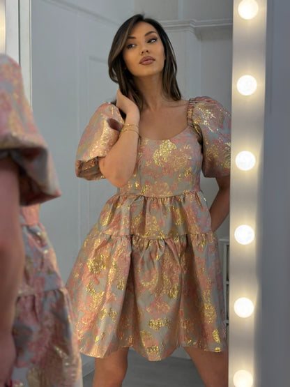 Рокля Glamour със златен ефект